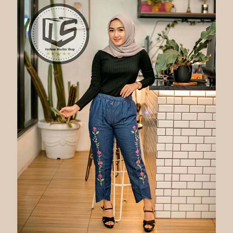Celana Boyfreands Bordir Bunga // Celana Jeans Baggy Pants Bordir Bunga // Celana Jeans Wanita