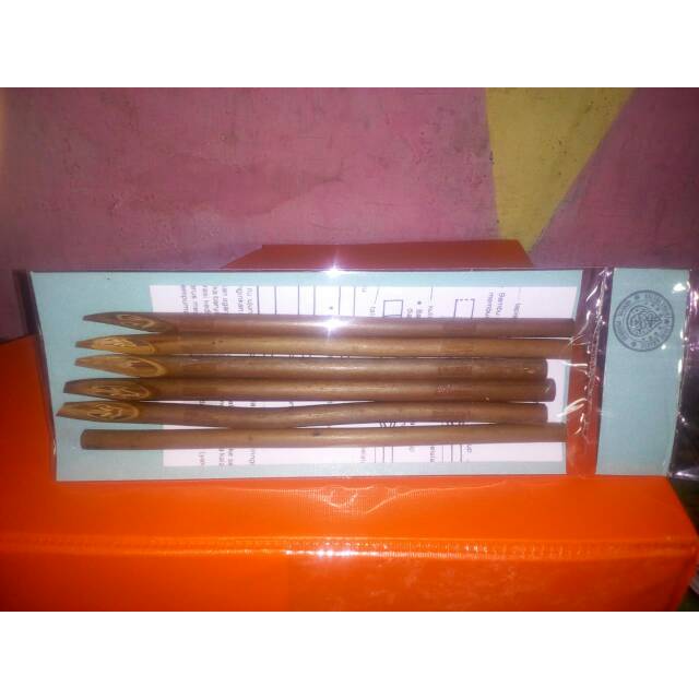 Handam kaligrafi bahan kayu pakis. Free tata cara meraut handam