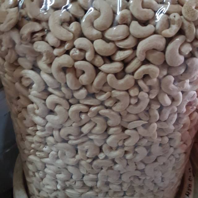 

kacang mede super djual per 100g