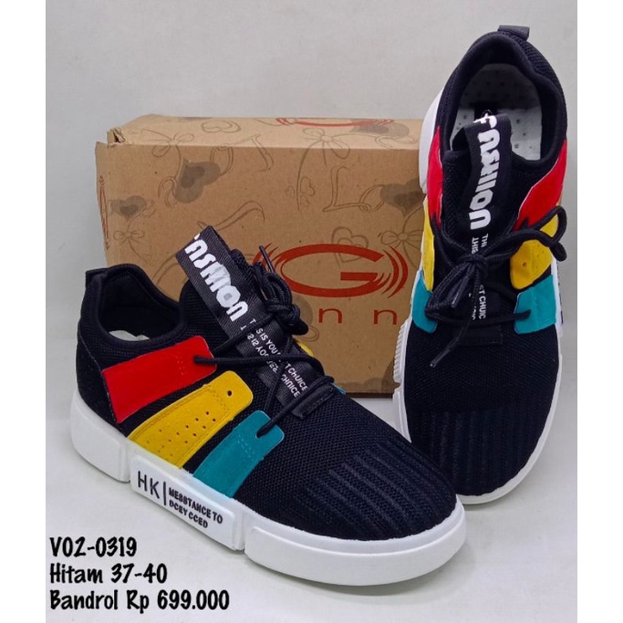 SEPATU SNEAKERS SLIP ON WANITA GENNY