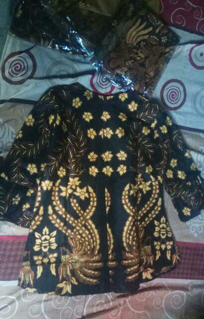 Batik Couple Pria Wanita Kelas Internasional