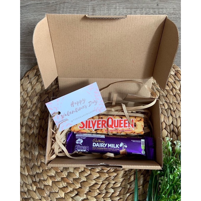 

Hampers Valentine mini kado ultah anniversary