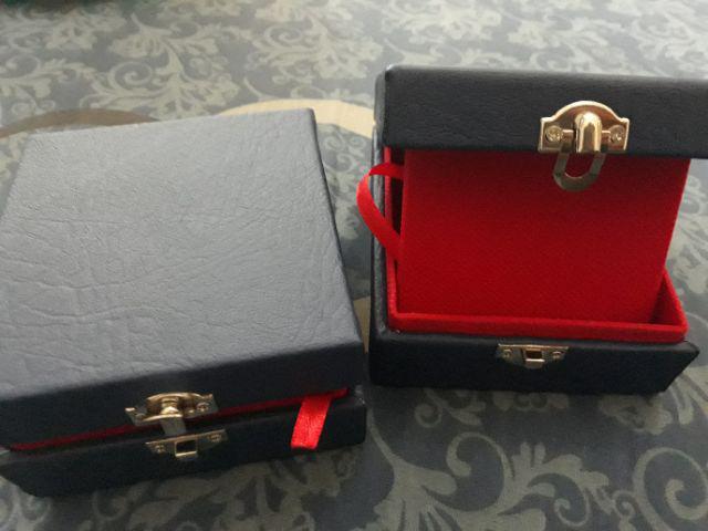 Jewelry Box | Kotak Perhiasan, Emas Antam & Accesories Biru Tua