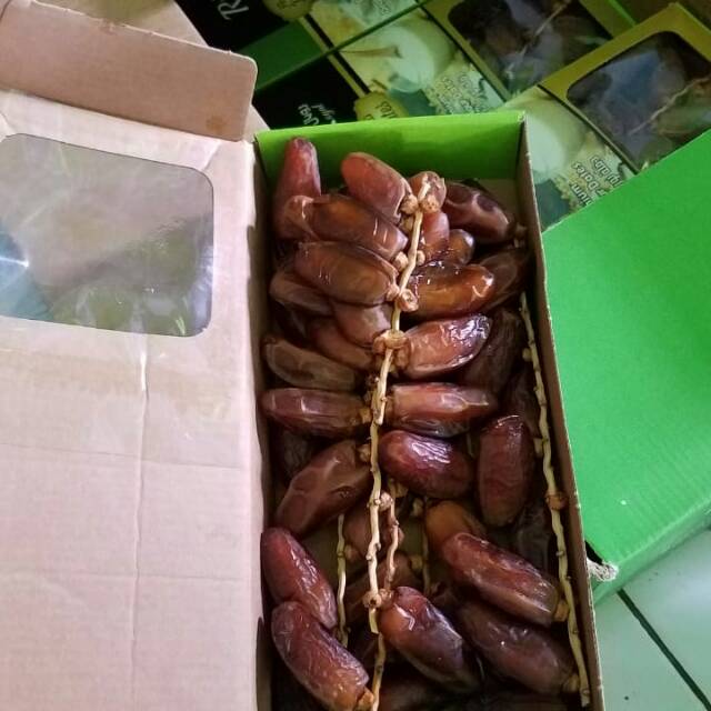 

Kurma tangkai royal 500gr