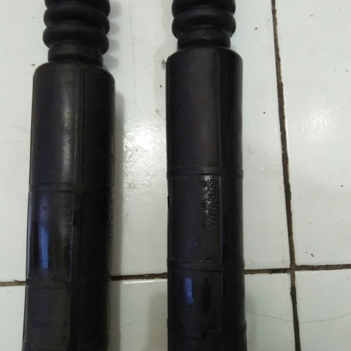 karet penutup shock livina belakang
