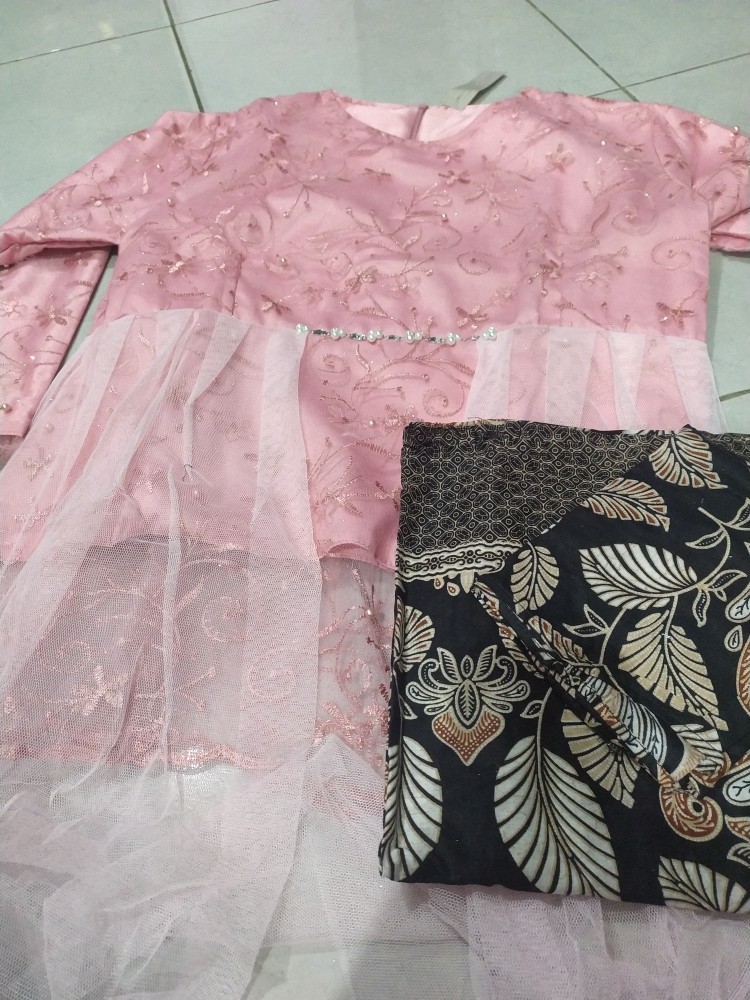 Kebaya Couple Semi Prancis Katun Bahan Kebaya Semi France Corneli Couple Anisa Batik Couple