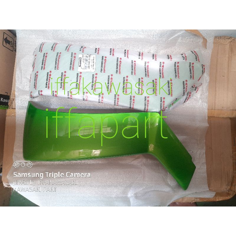 cover body sayap luar zx130