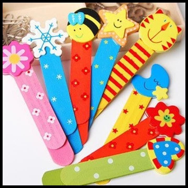 

PEMBATAS BUKU KAYU ANEKA MOTIF KARTUN
