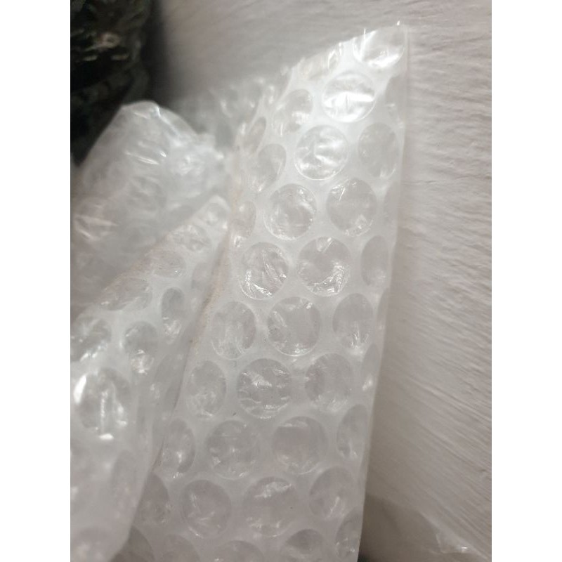 

Bubble wrap untuk ekstra packing / Packing Aman