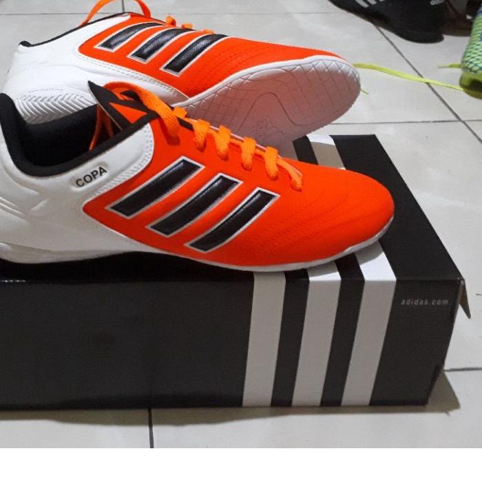 ⋆ SEPATU FUTSAL COPA ADIDAS  .