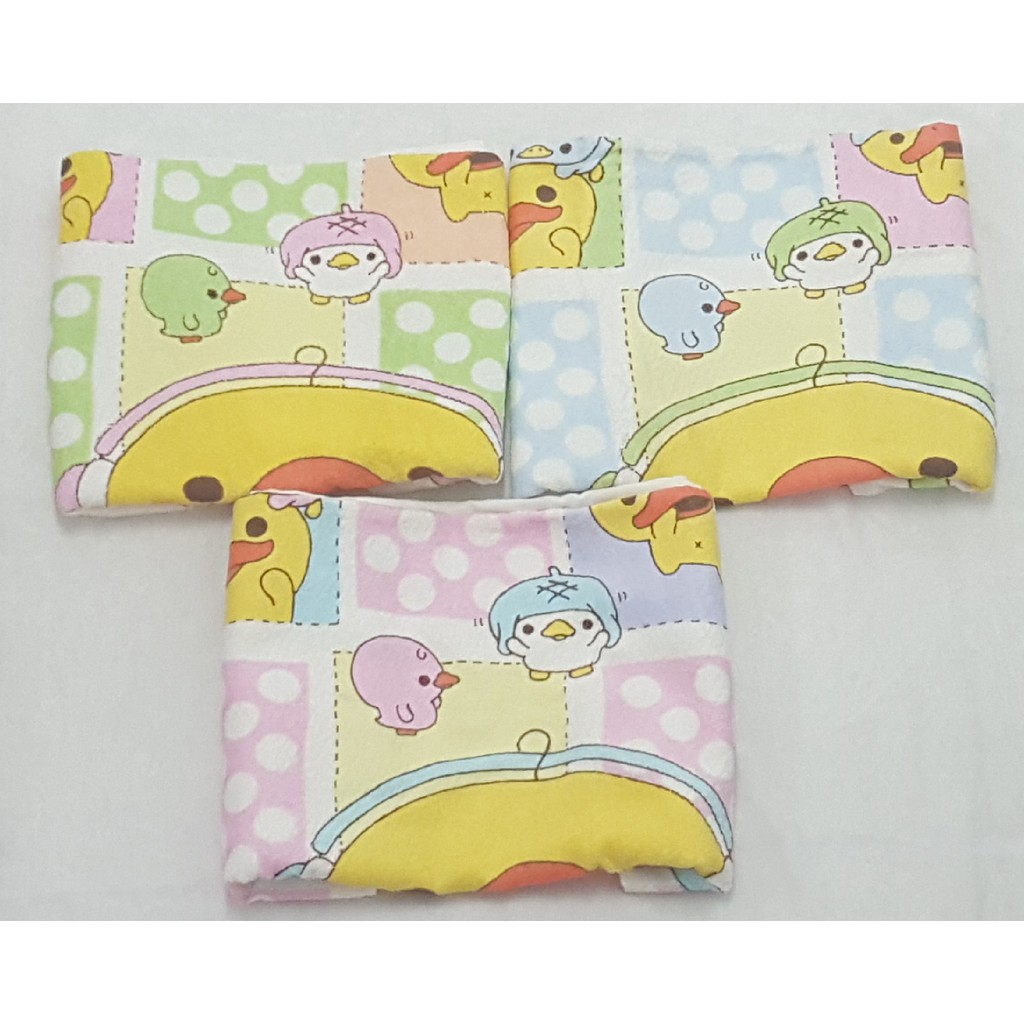 Handuk Gull Sedang 50cm x 100cm (motif random)