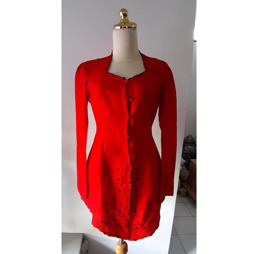 Kebaya Atasan Merah