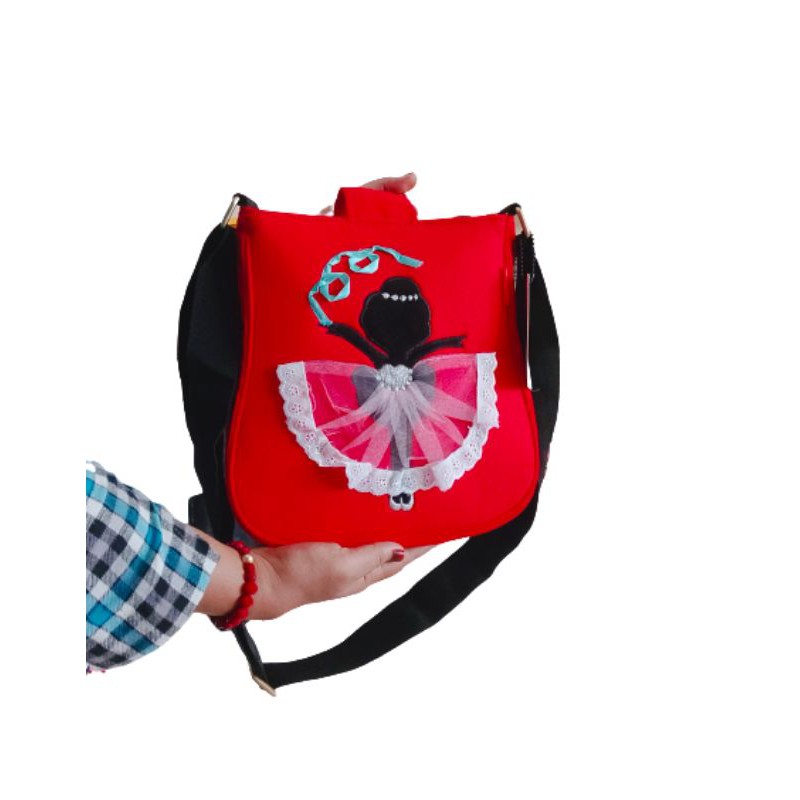 Tas Selempang Wanita Terlaris / Nazla Kabizaku / Patch Bag Kabizaku