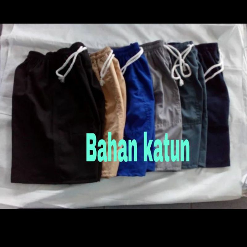 Celana pendek pria kolor katun selutut