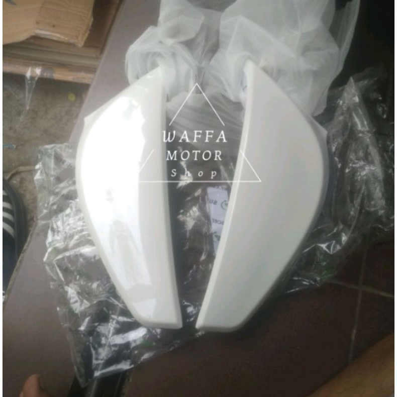 Cover sayap body samping depan mio j putih