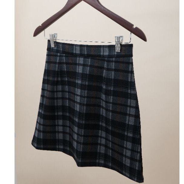 RAINIE SKIRT /KOREAN FASHION/Korean Style/Rok Korea/Kemeja Korea/Korea/Rok Mini/Rok pendek/Rok lipit