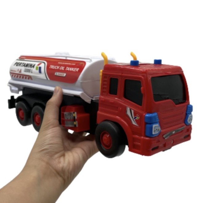 Mobil Mobilan Truk Tangki Pertamina Bahan Bakar Bensin Plastik Mainan