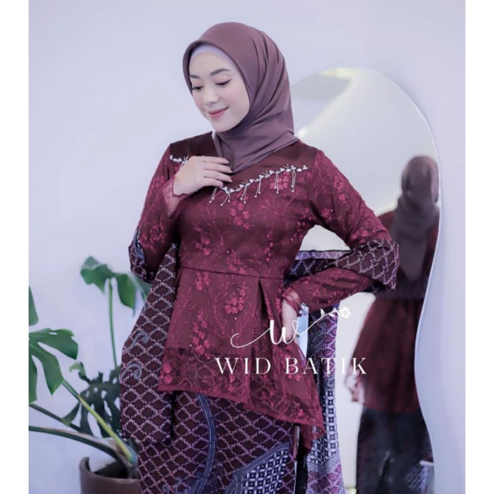 Kebaya Couple Modern Kebaya Tunangan Lamaran Wisuda Maura Couple - Sania Ruffle Batik Couple KALENA 4 DNT Garansi Termurah Shopee - WIDBATIK