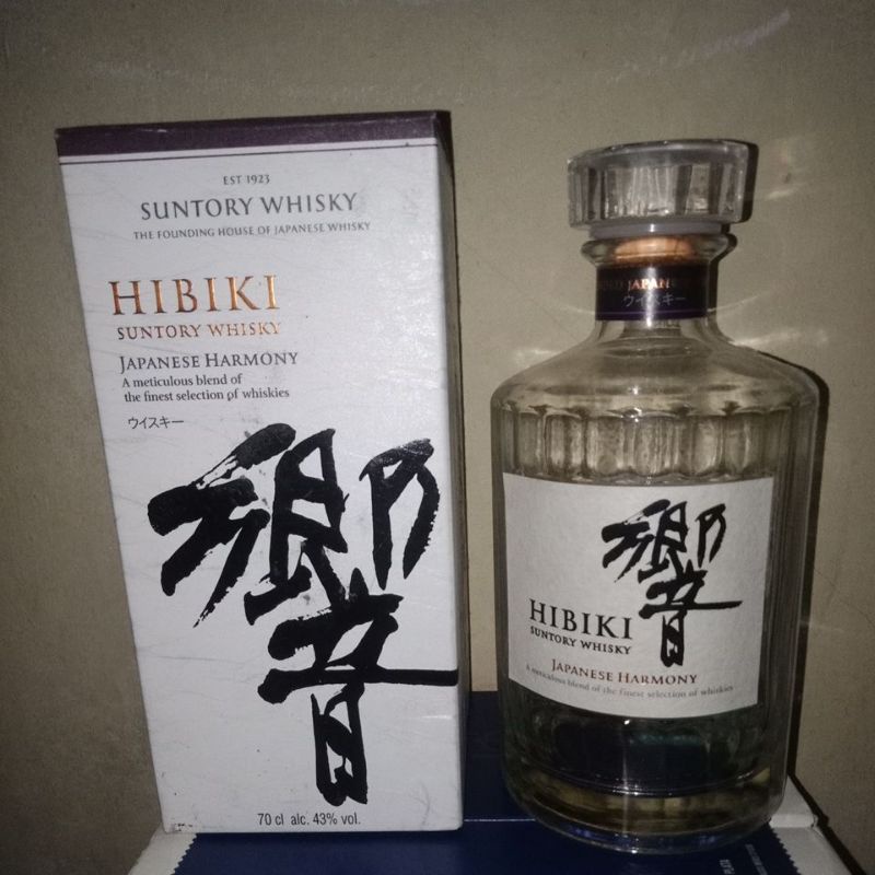 Botol miras bekas Hibiki harmony / Botol bekas minuman keras / botol unik bekas miras Hibiki