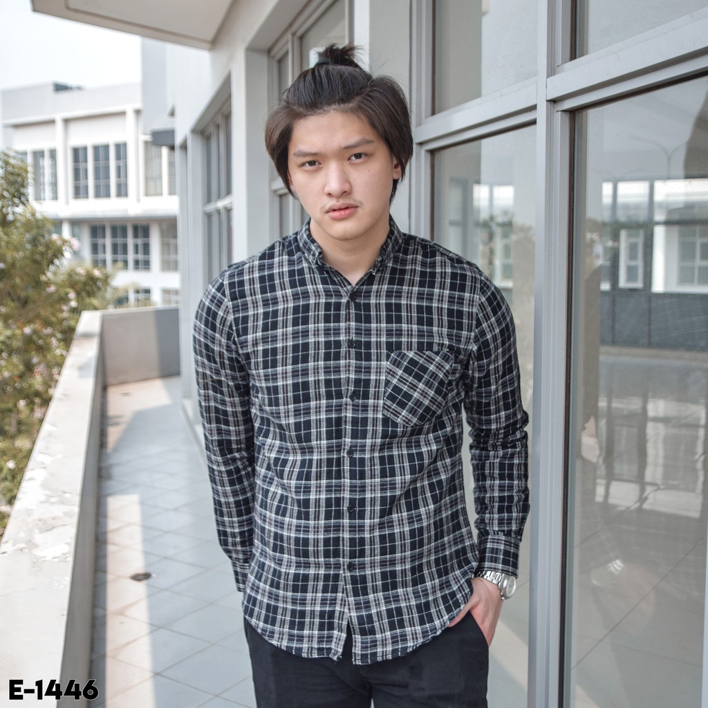 Kemeja Flanel Pria Lengan Panjang Hitam Tartan Black Grey E-1446