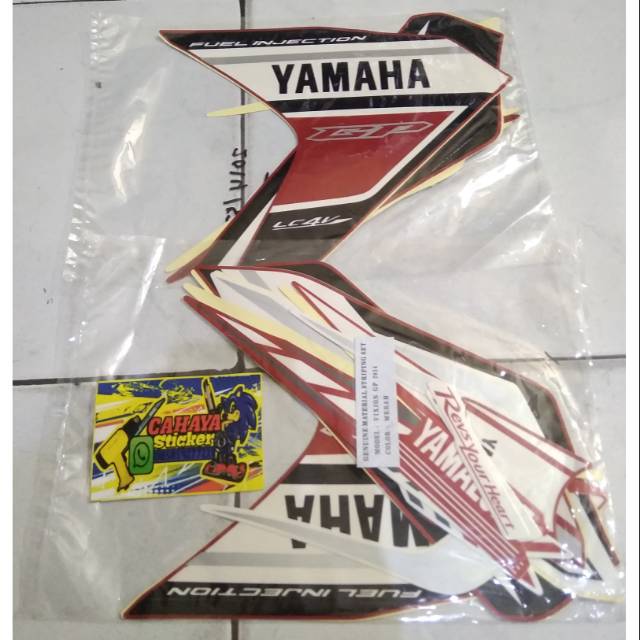 Striping Motor Standar Yamaha New Vixion Lightning GP Tahun 2014 Warna Merah