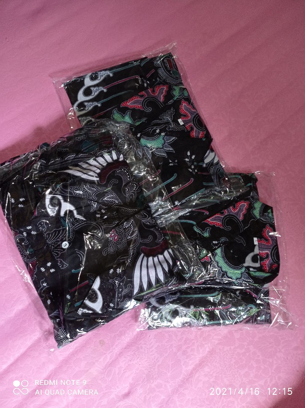 Batik Couple Keluarga Sania Ruffle Ori Ndoro Jowi Dnt Motif Kupu Putih Seragam Keluarga Modern Bcp