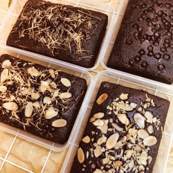 

BROWNIES COKLAT CREAMY