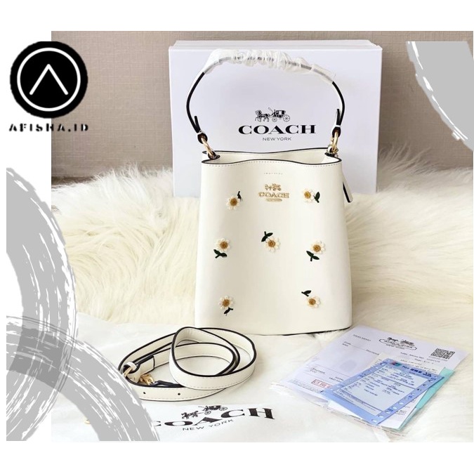 COACH SMALL TOWN BUCKET BAG WITH DAISY EMBROIDERY