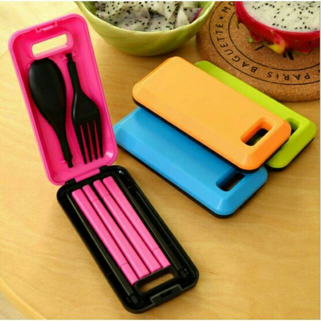 Sumpit Sendok Garpu Makan Set Alat Korean Style Dapur Travel Portable Warna Murah