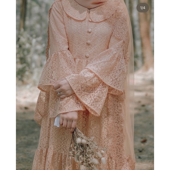 Mosie Dress Edmore Preloved size M custom