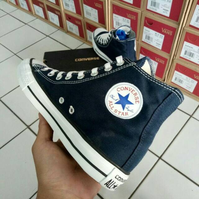 Sepatu Converse Classic High Navy Grade Original Sneakers Pria Wanita Kets Biru Dongker Sport Kets