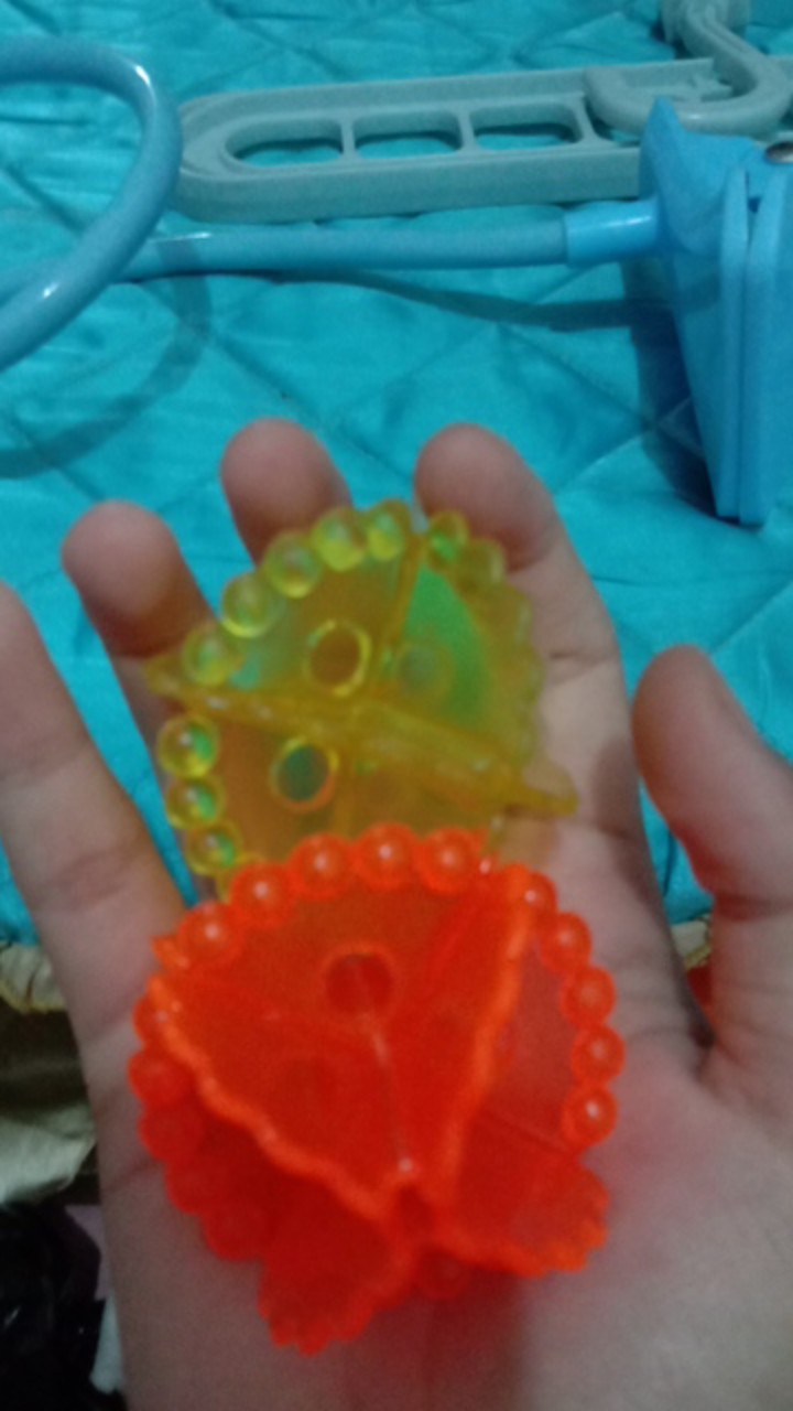 Alat Bantu Pembersih Baju Mesin Cuci  Bola Laundry Ball Karet Rubber