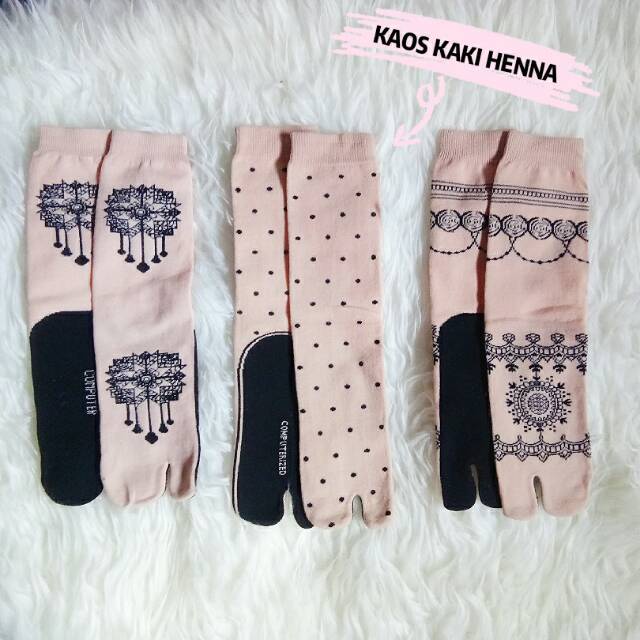 Kaos Kaki 2 Jari Wanita Motif Bunga Jepang – Tebal, Nyaman & Modis