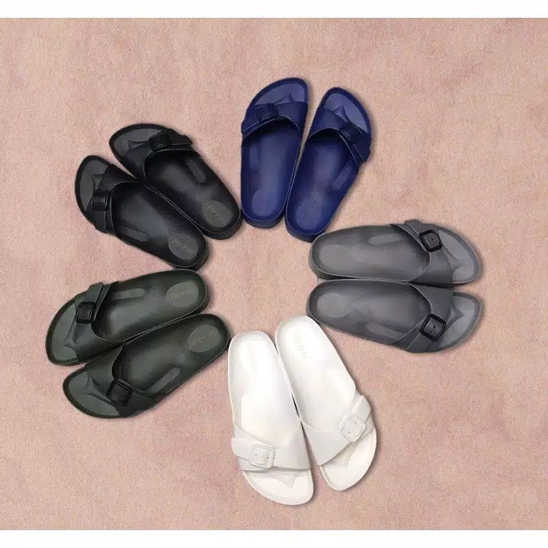 sandal bara-bara pria