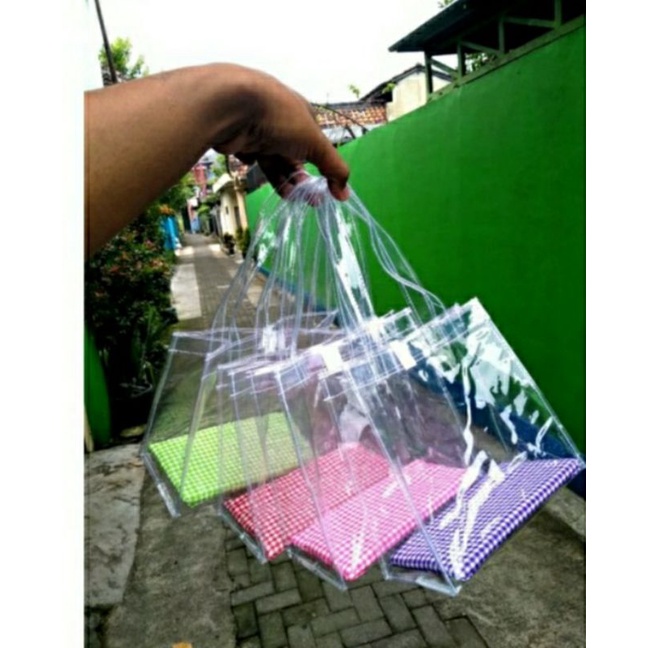 

Tas Mika Souvernir 20*10*20 @4.999 sudah termasuk Alas