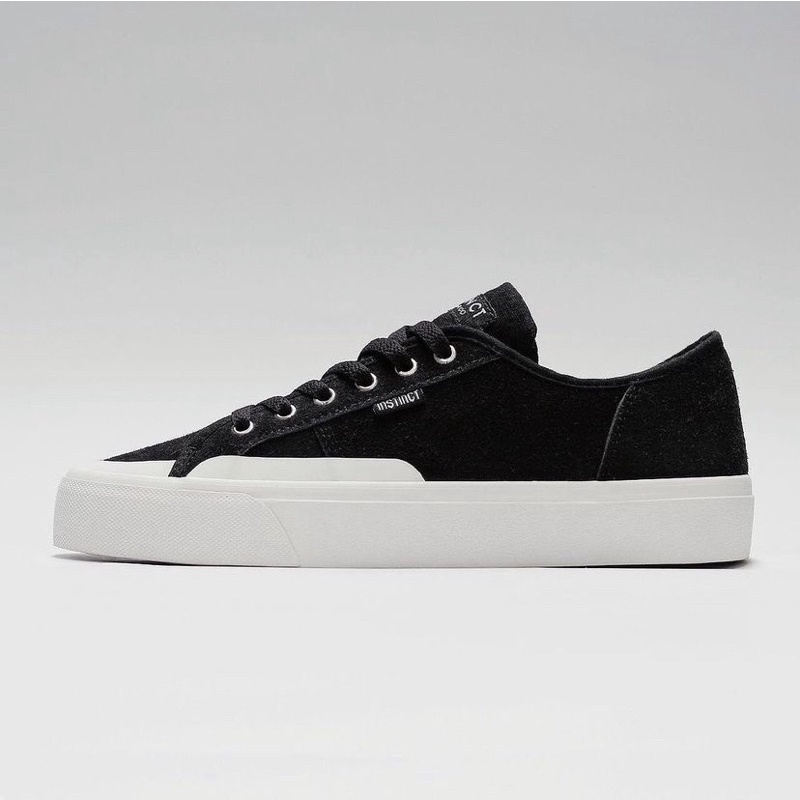 INSTINCT FOOTWEAR - MATTER BLACK