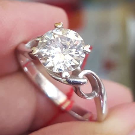 Cincin Wanita Kawin Nikah Original Emas Gold 18k Berlian Diamond Eropa Putih Asli DK1560