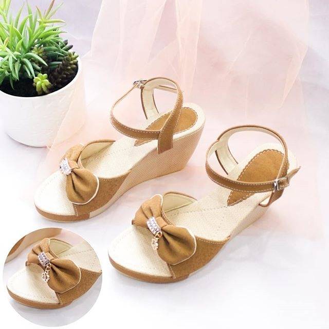Sandal Wedges Pita Tali
