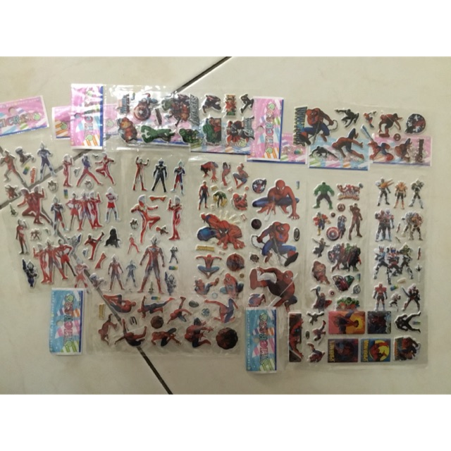 

Avangers ultraman sticker (random) 1 pcs