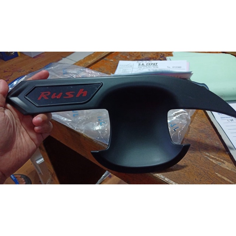 Mangkok Pintu Mobil Toyota Rush 2018 Hitam Outer Handle