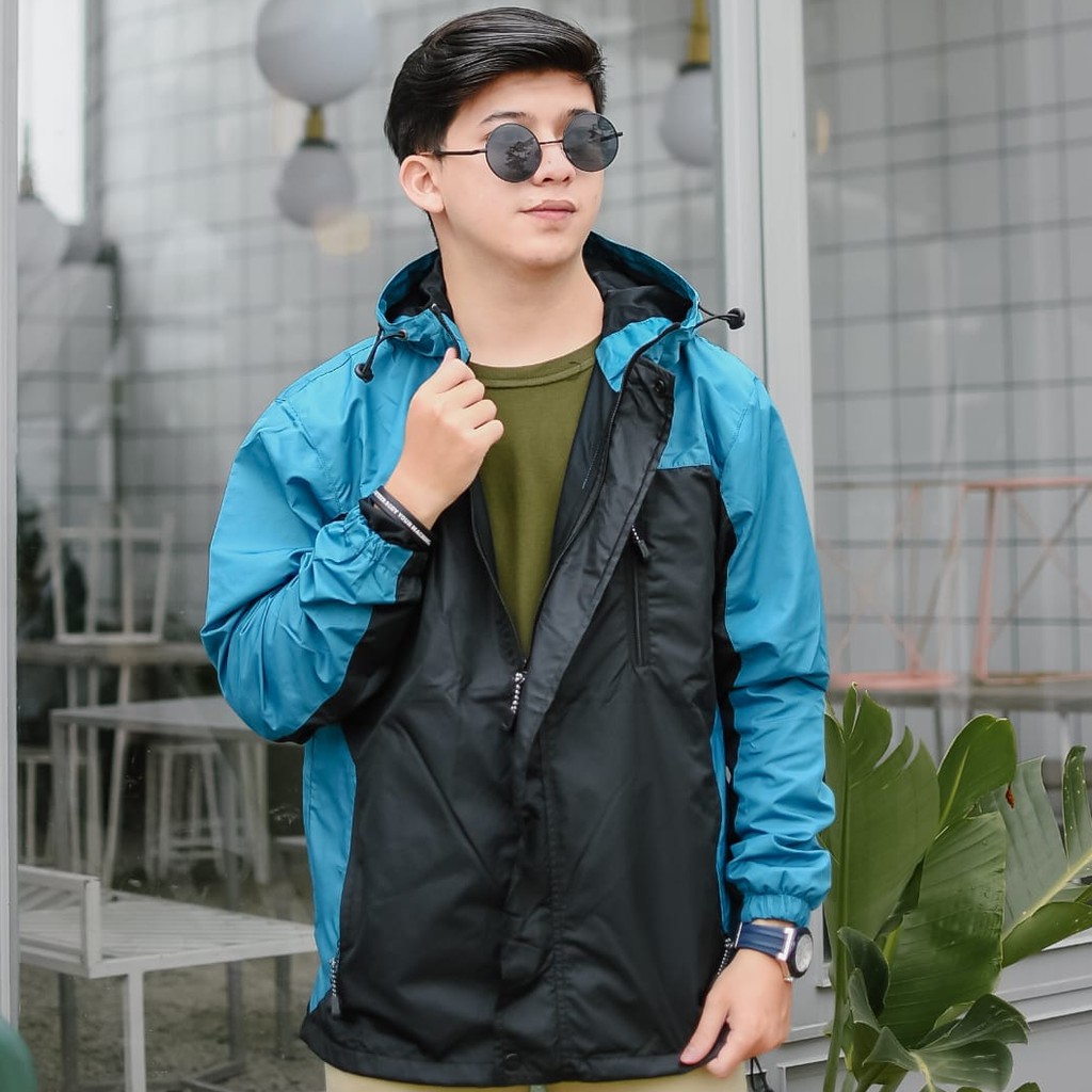 Public - Jaket Outdoor Elzano Comby - Jaket Parasut Waterproof Pria