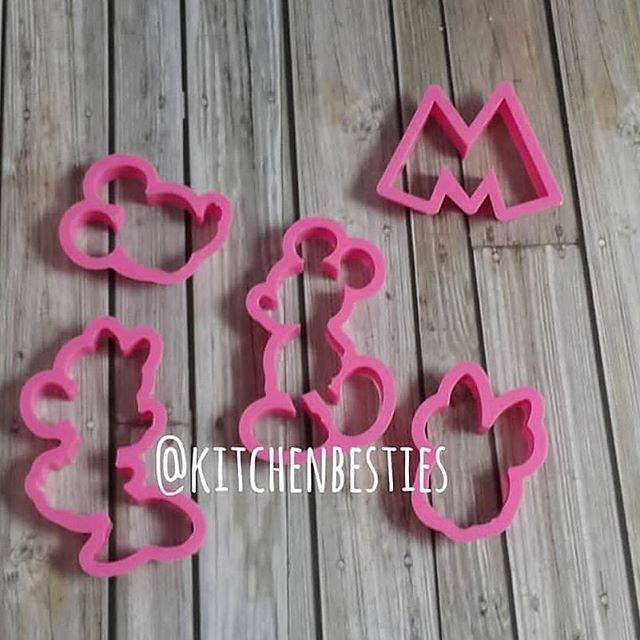 

Cutter plastik mickey
