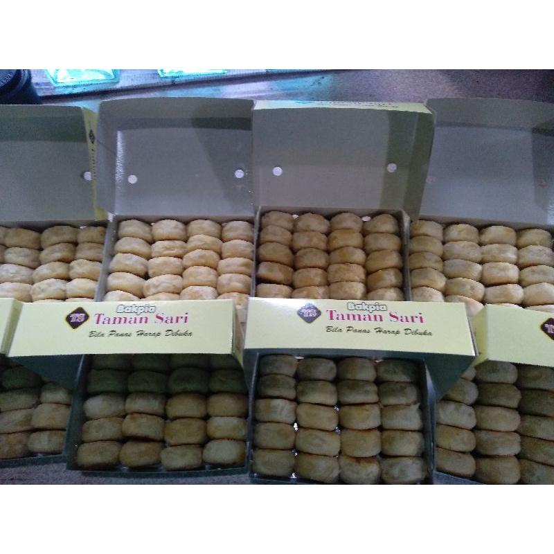 

Bakpia pathok Tamansari isi asli kacang hijau rasa premium isi 20