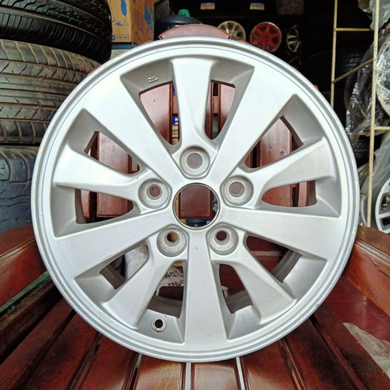 Velg mobil MITSUBISHI XPANDER GLS R15, Lubang/PCD 5/114 (original)