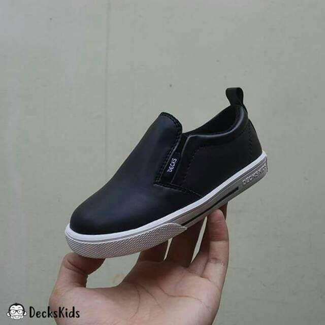 Sepatu Anak Decks Kids Medley Synth Hitam Casual Original