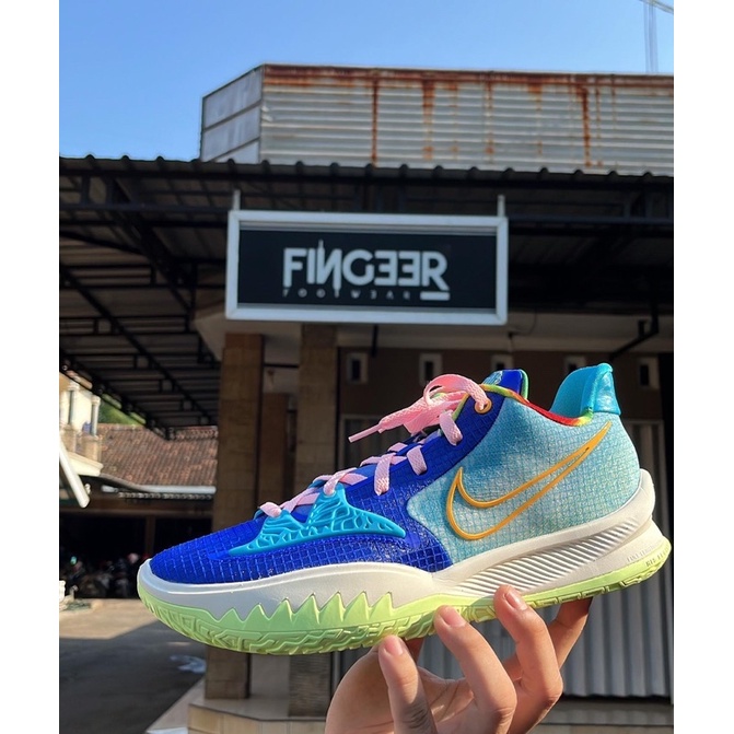 Nike Kyrie Low 4 EP Original BNIB