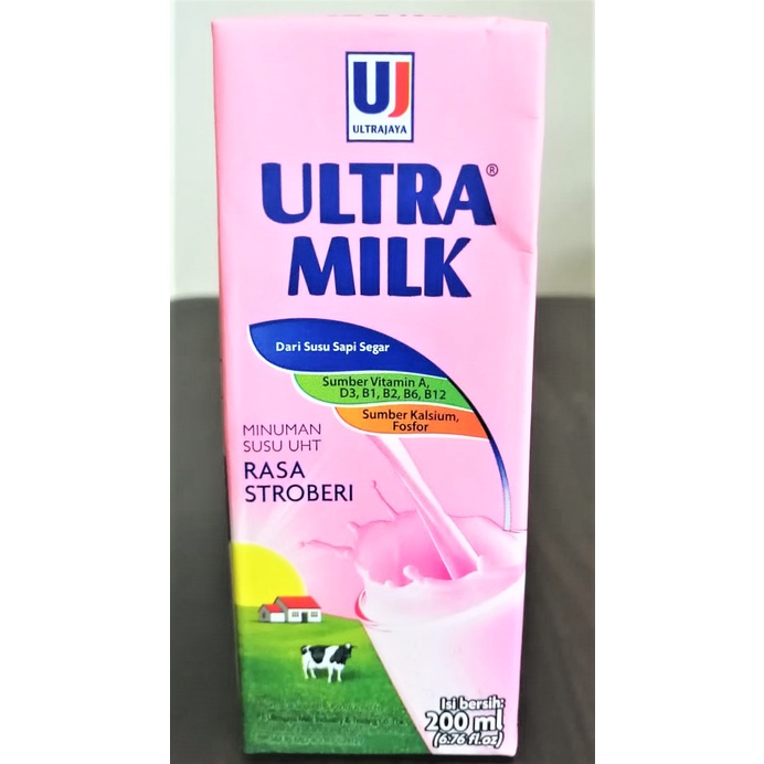 

Ultra Milk Susu UHT Stroberi 200ml