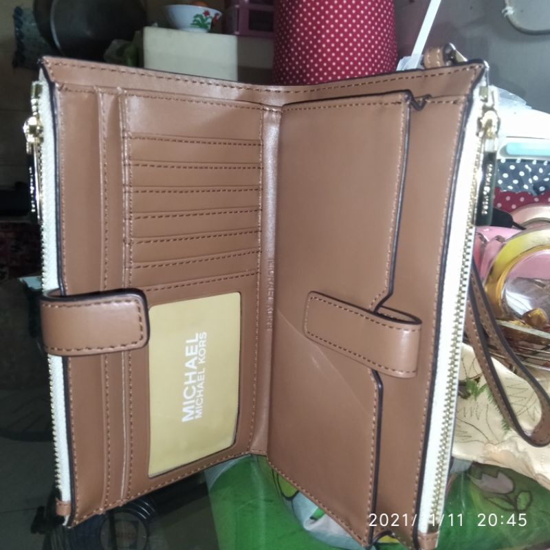 Dompet Michael Kors