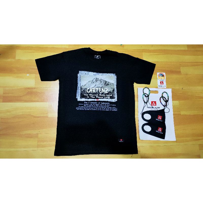 kaos gunung Cartenz
