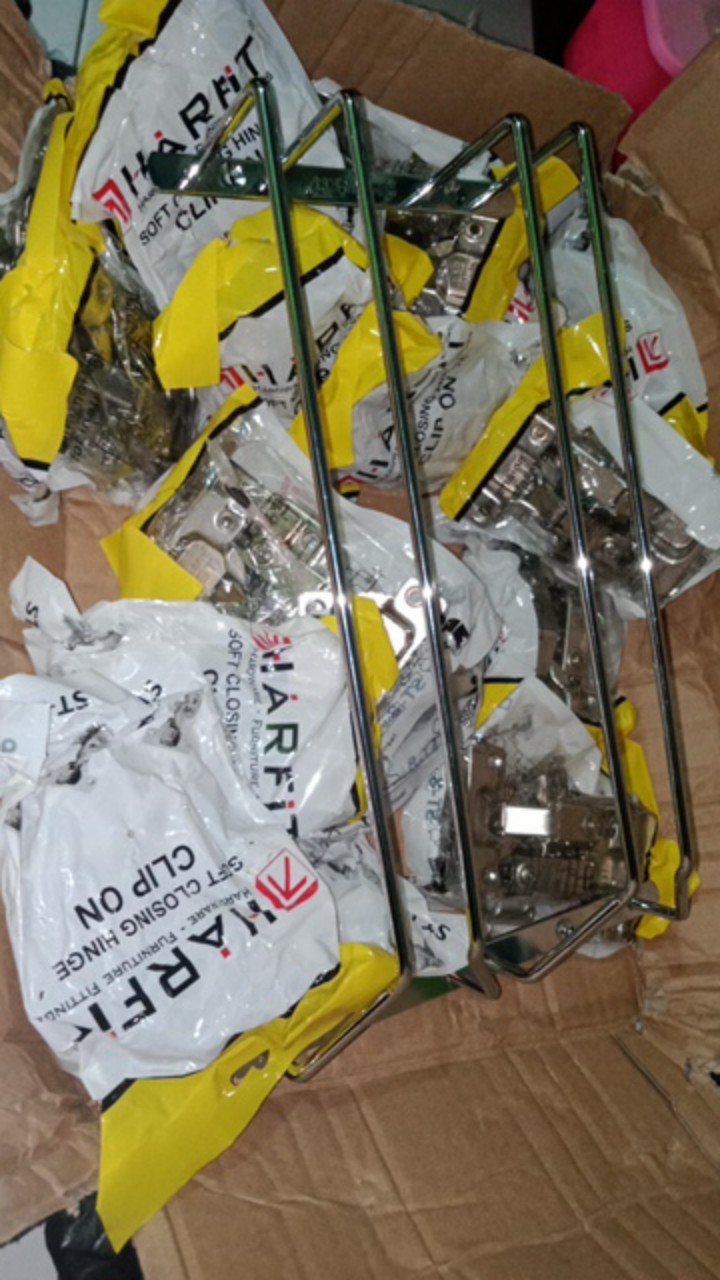 Engsel Sendok Pintu Slowmotion